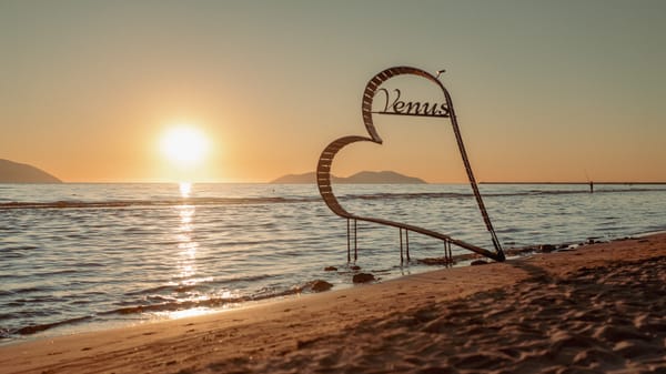 Visual Vlorë Journal: SEASIDE